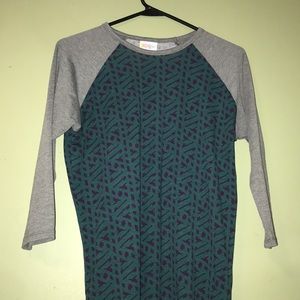 Lularoe Randy’s long sleeve tee